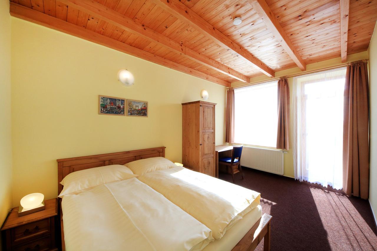 Penzion Folbr Dlouhá Lhota Buitenkant foto
